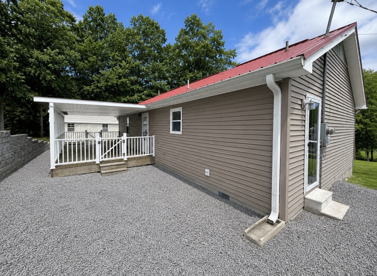 153 Henry Harris Rd