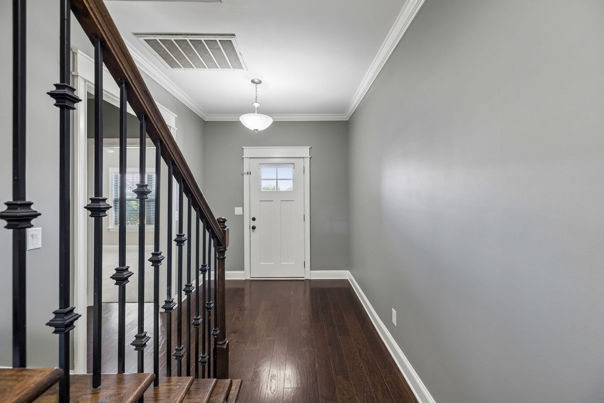 5425 Bungalow Circle