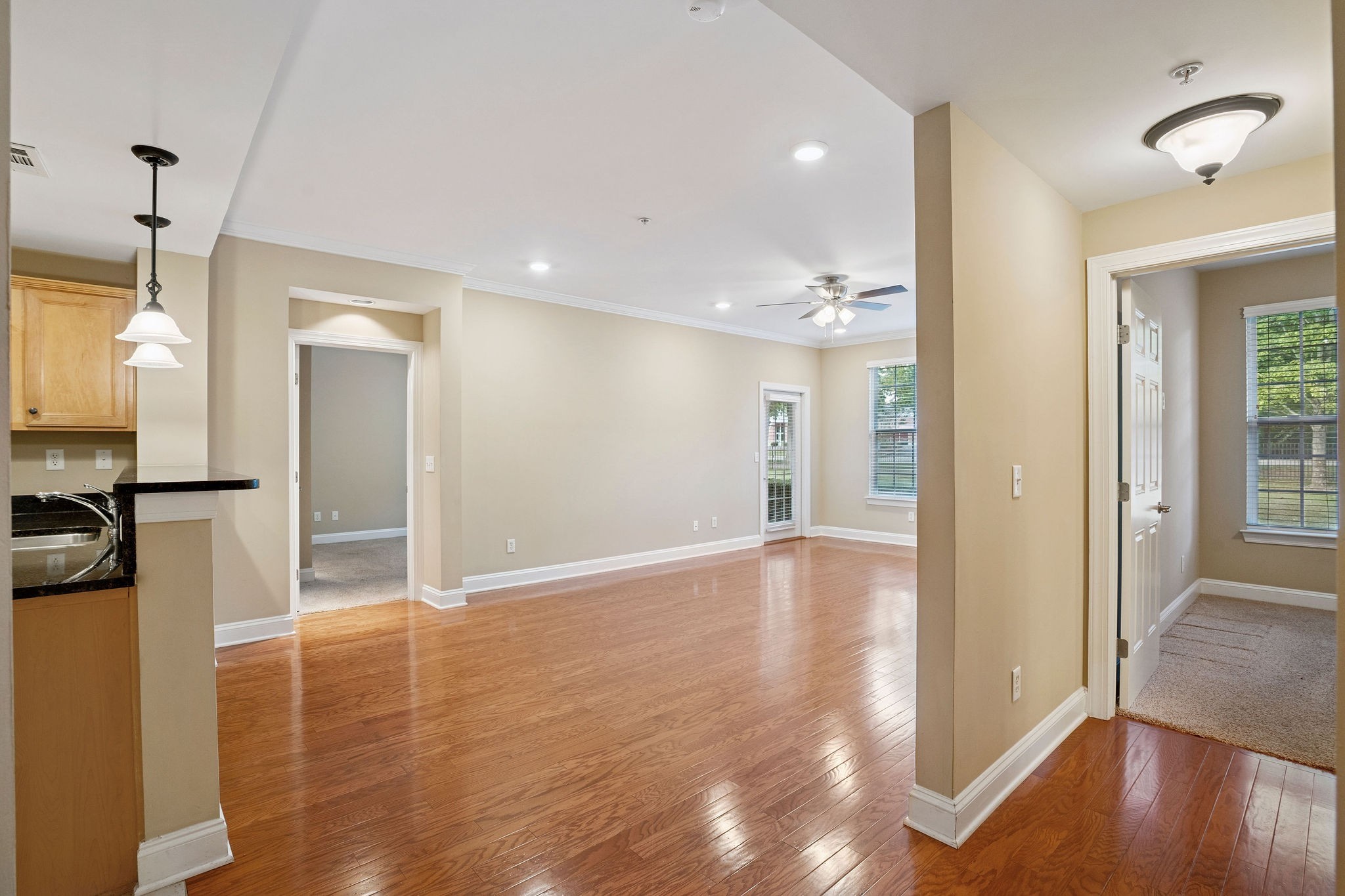 3201 Aspen Grove Dr C1