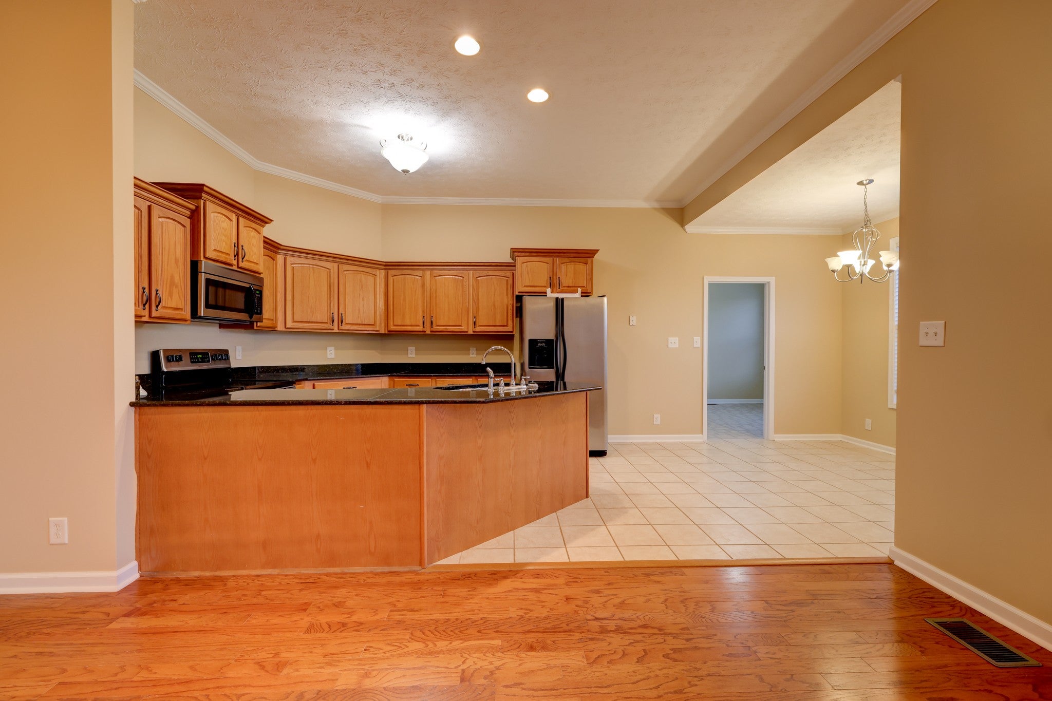 1625 Apache Way