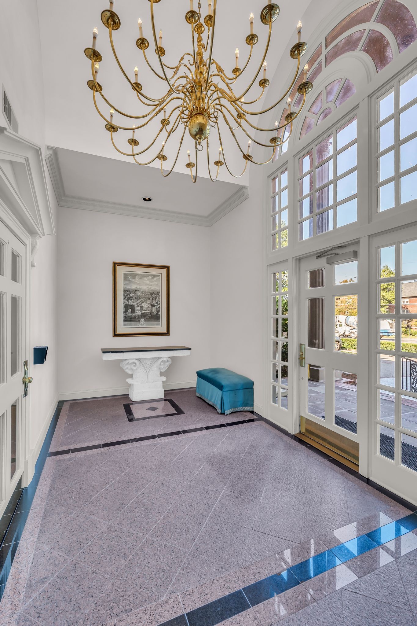 3733 West End Ave 101