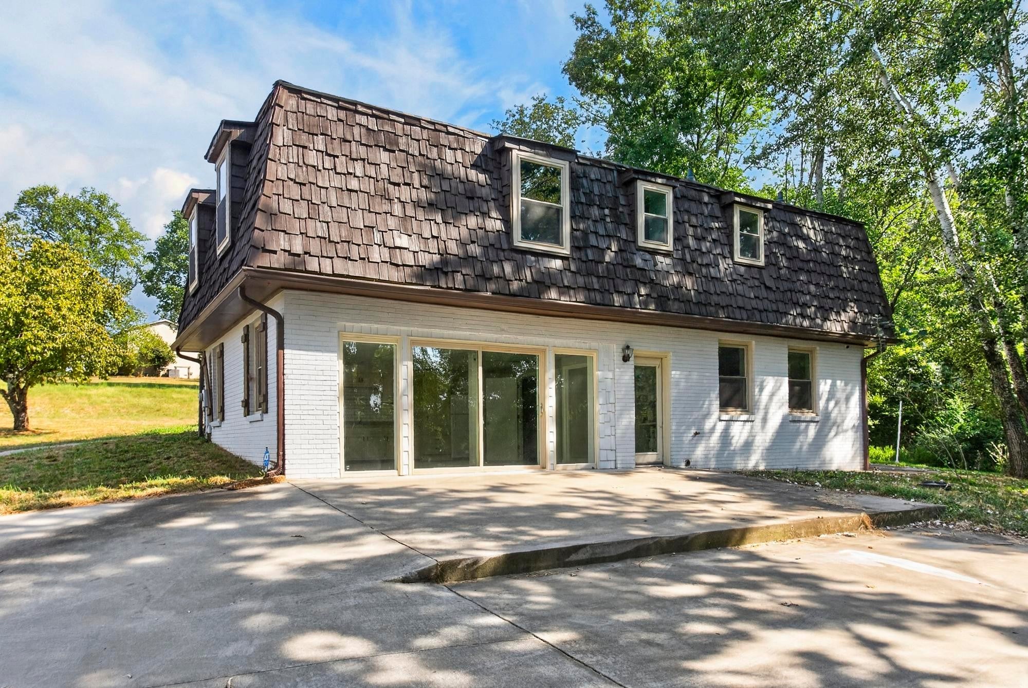 742C Bates Rd