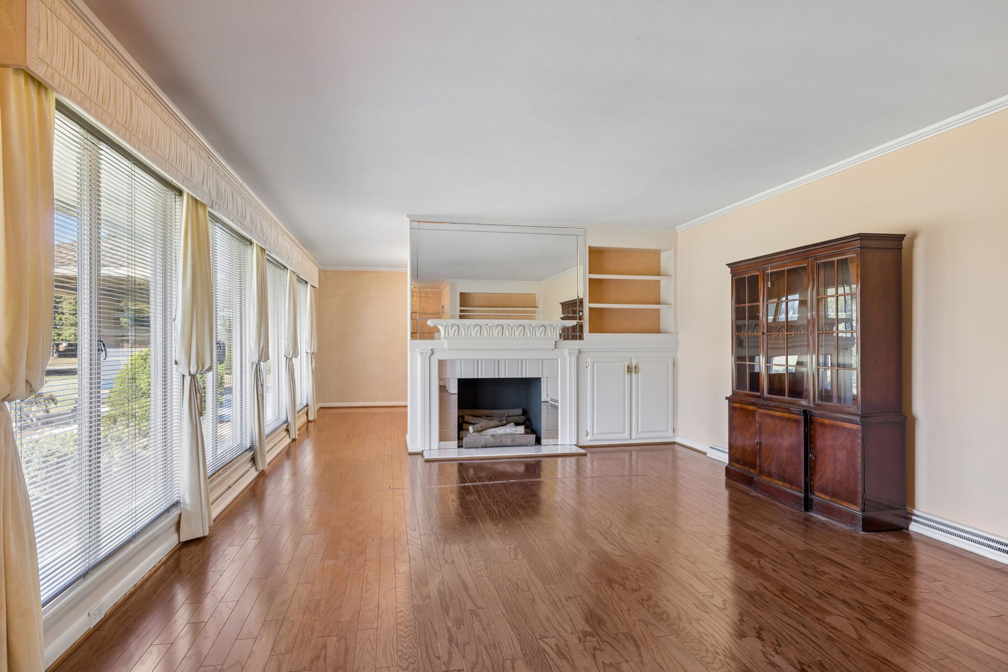 1111 Manor Rd