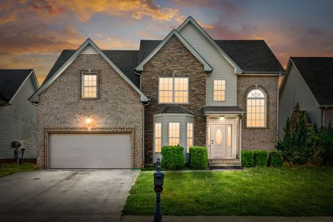 1108 Chinook Cir Clarksville TN 37042