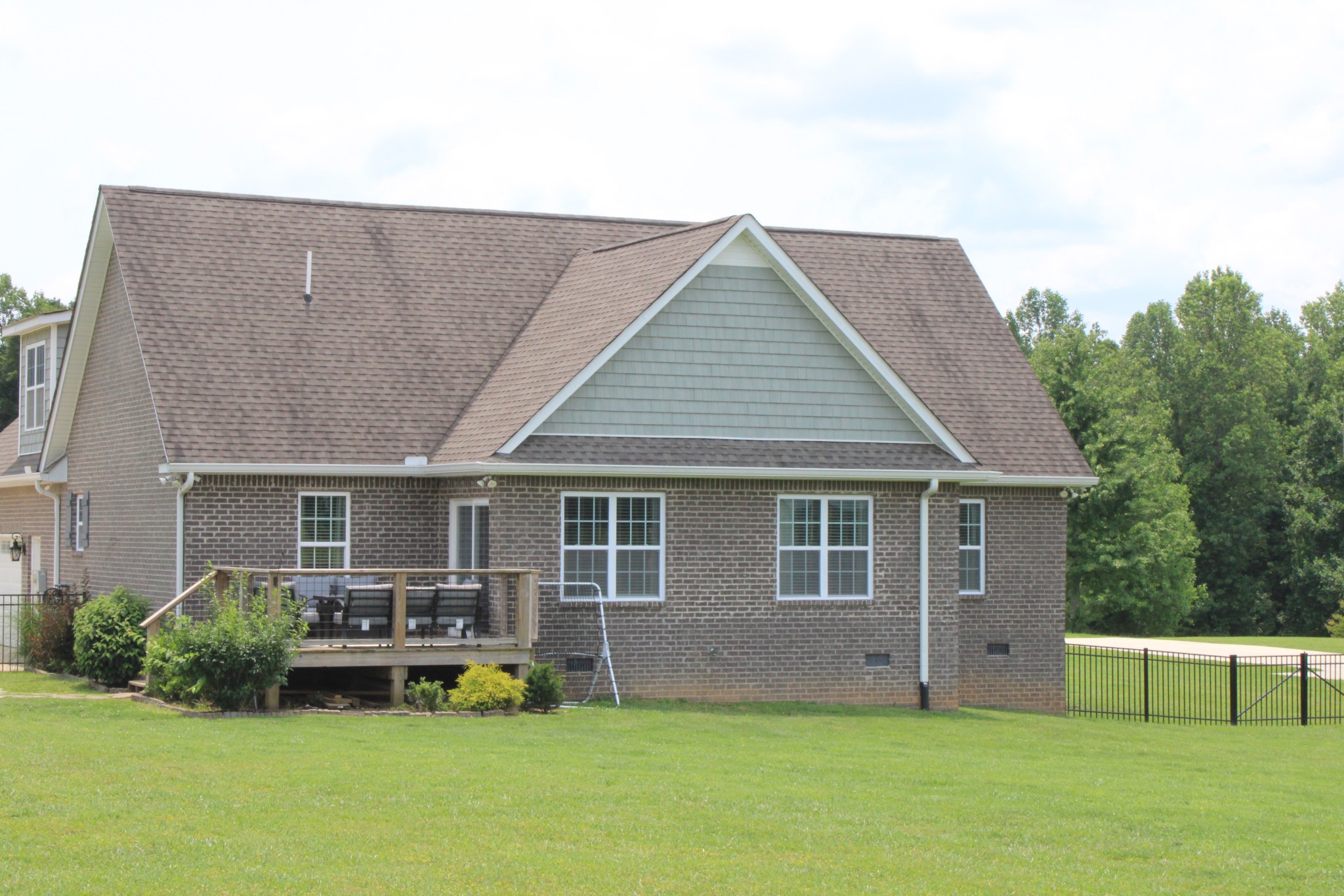 400 Collins Run