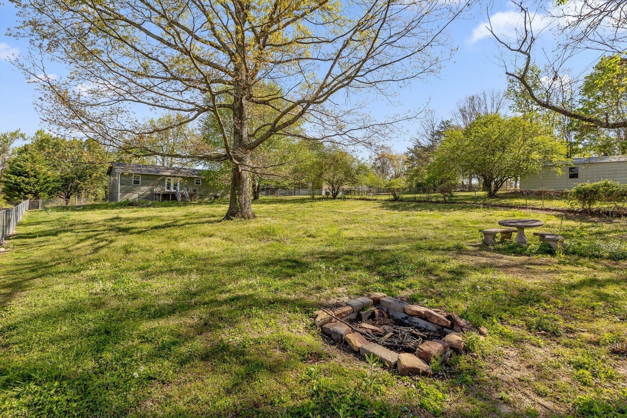 70 Pinoak Road