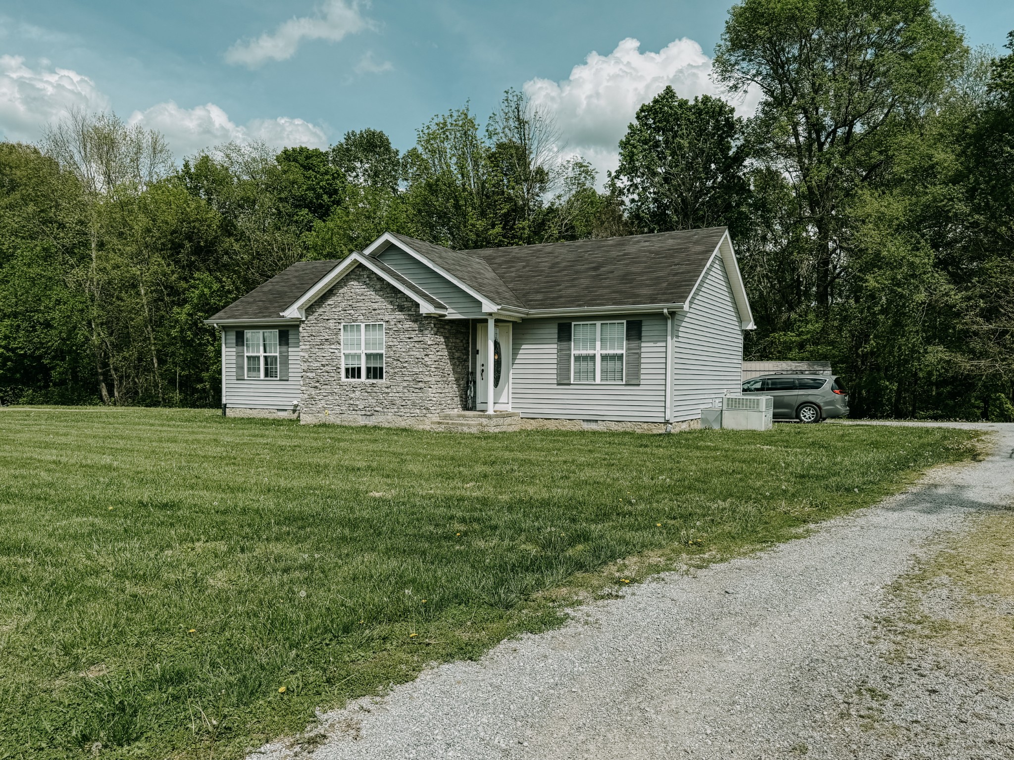 104 Leigh Anna Cir