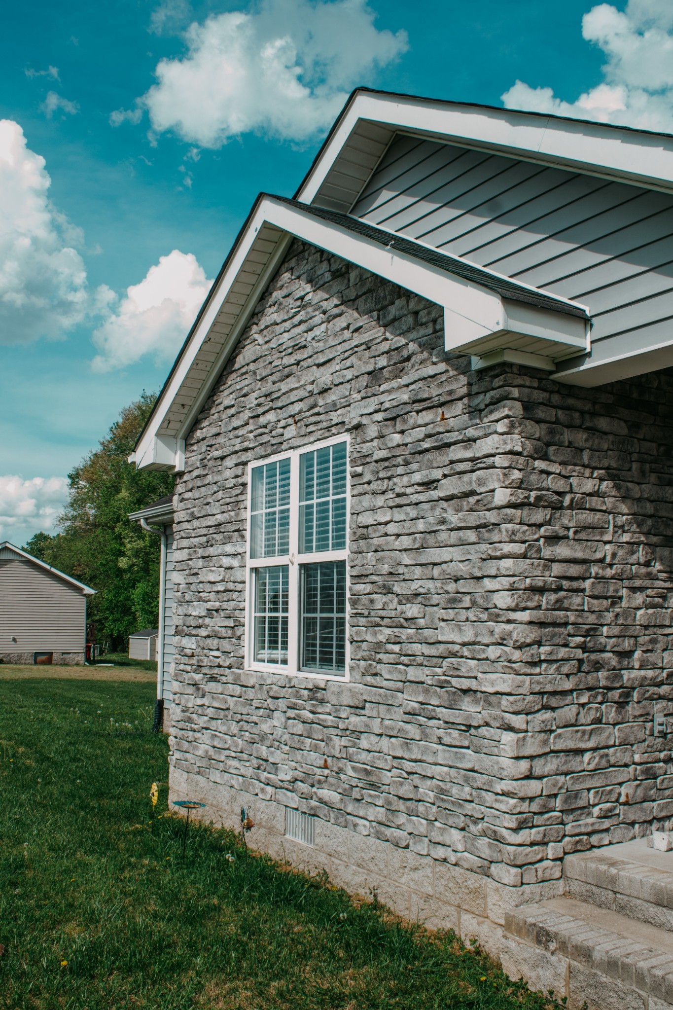 104 Leigh Anna Cir