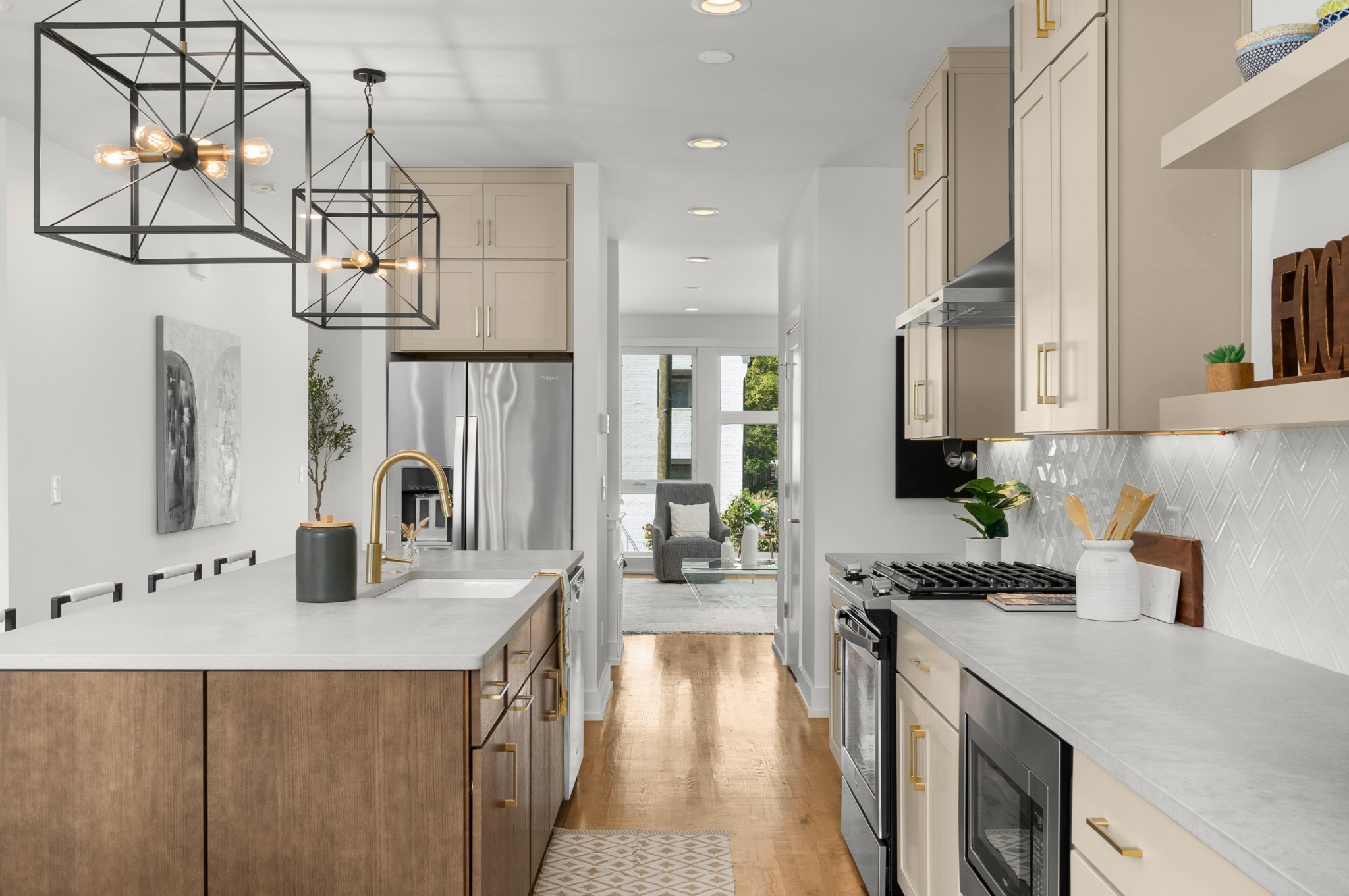 Nashville, Tennessee 37209, United States, 3 Bedrooms Bedrooms, ,3 BathroomsBathrooms,Residential,Coming Soon,149633