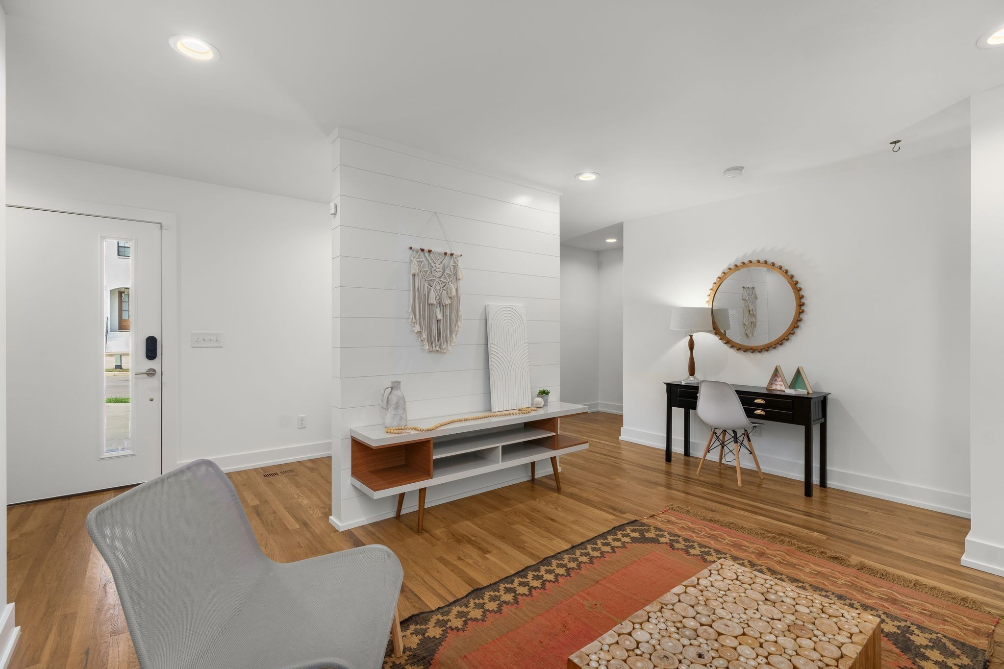 Nashville, Tennessee 37209, United States, 3 Bedrooms Bedrooms, ,3 BathroomsBathrooms,Residential,Coming Soon,149633