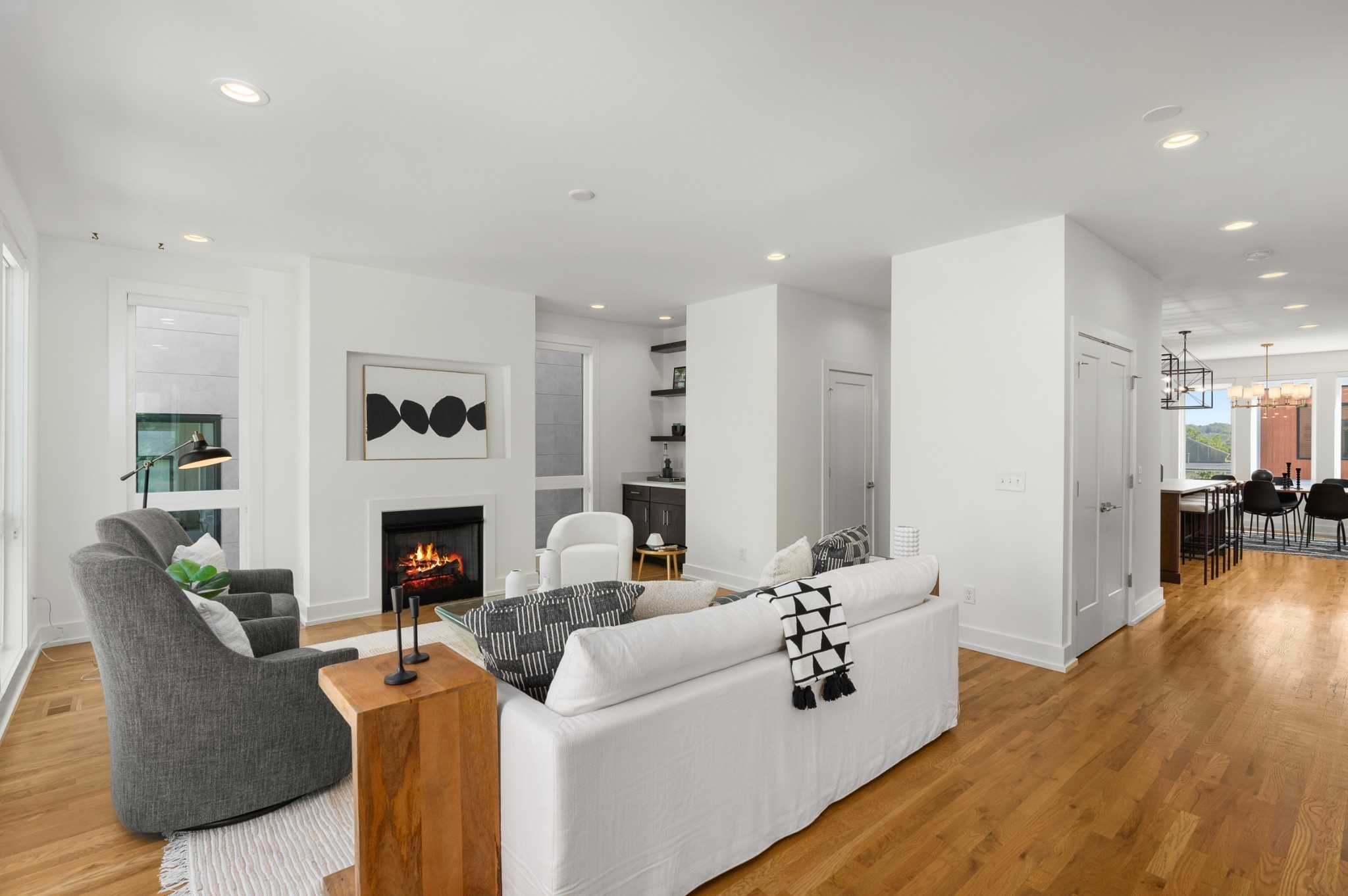 Nashville, Tennessee 37209, United States, 3 Bedrooms Bedrooms, ,3 BathroomsBathrooms,Residential,Coming Soon,149633