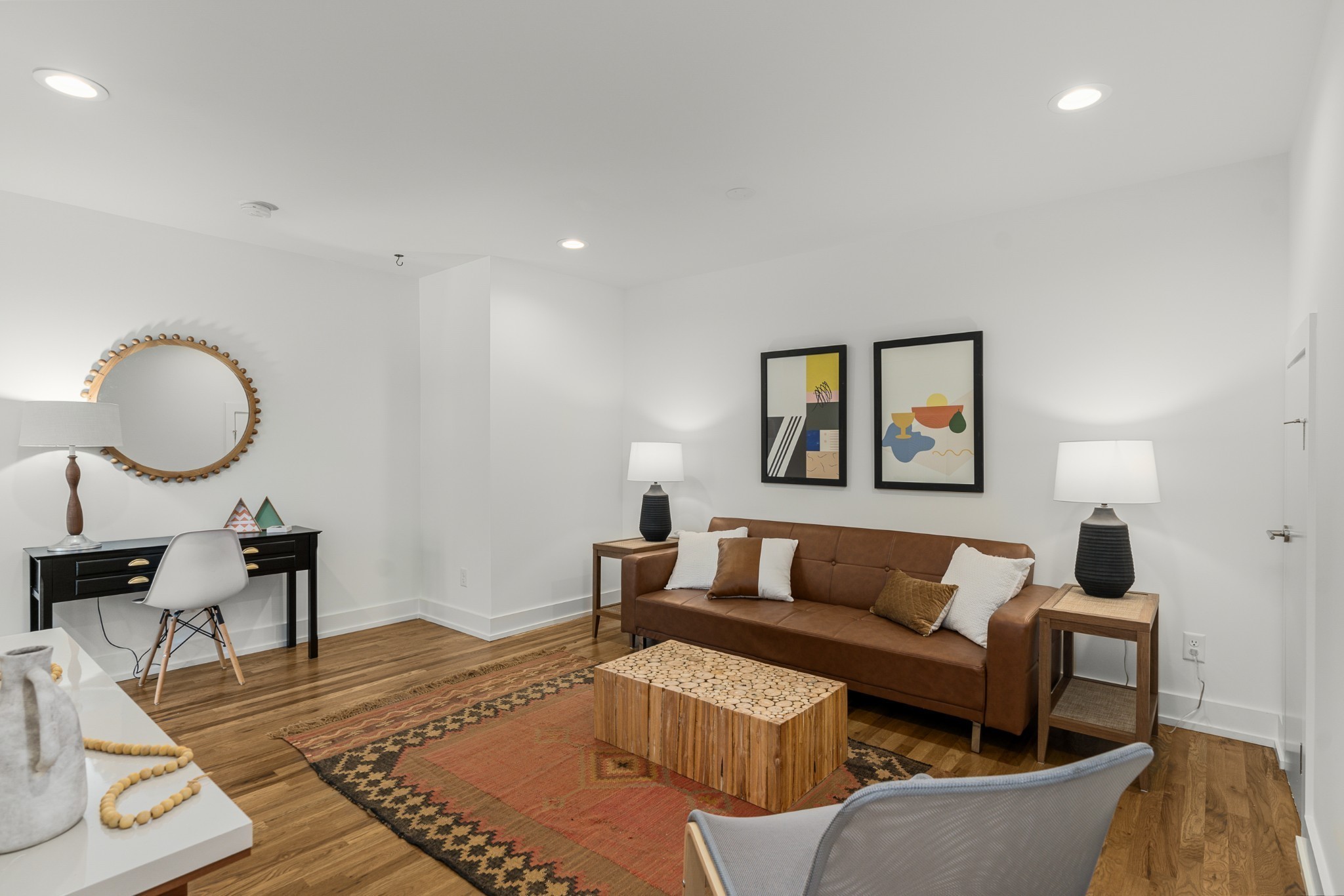 Nashville, Tennessee 37209, United States, 3 Bedrooms Bedrooms, ,3 BathroomsBathrooms,Residential,Coming Soon,149633