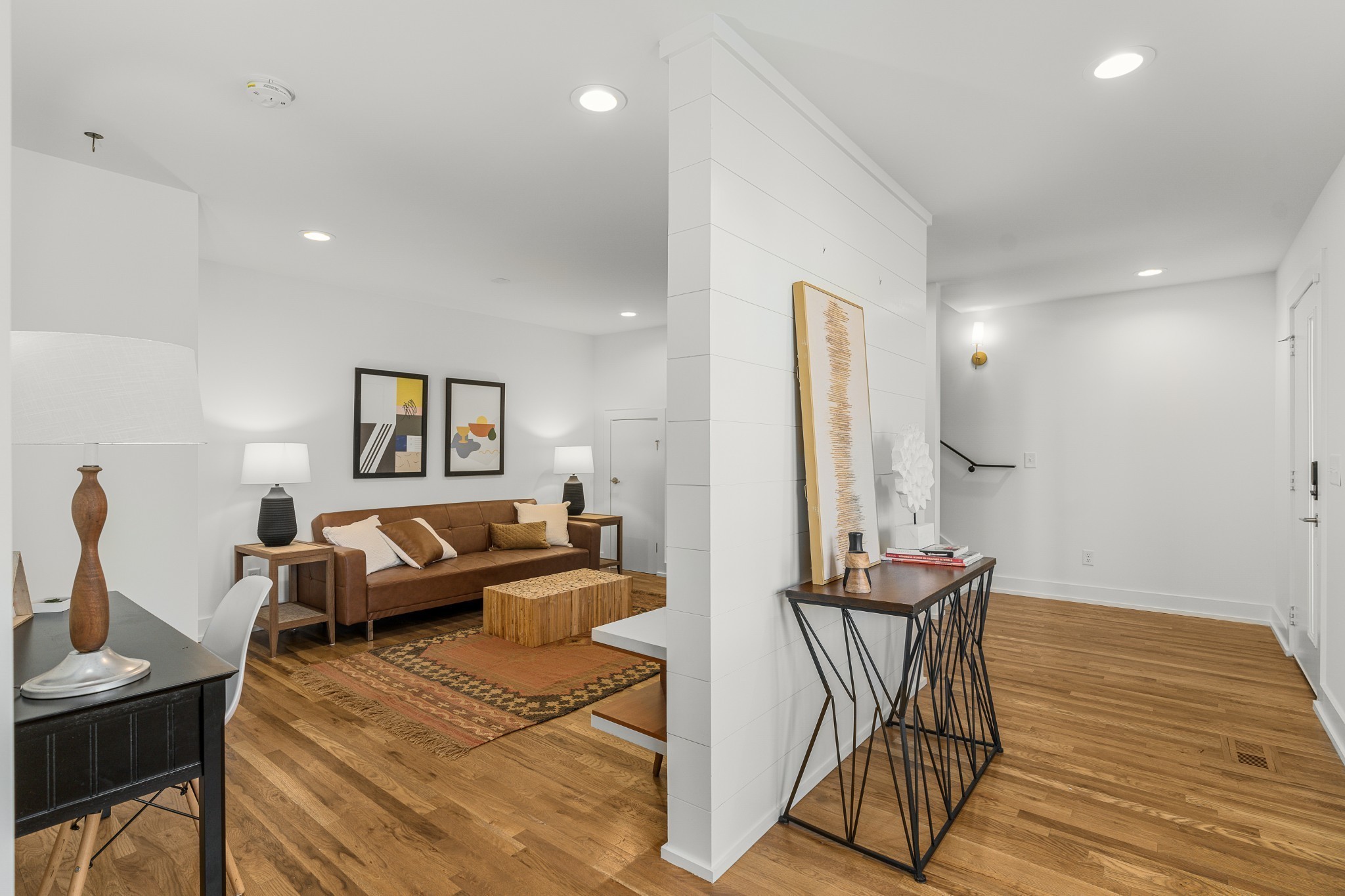 Nashville, Tennessee 37209, United States, 3 Bedrooms Bedrooms, ,3 BathroomsBathrooms,Residential,Coming Soon,149633