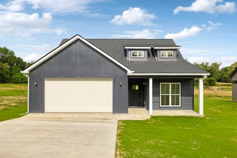 819 Oconnor St Smithville TN 37166