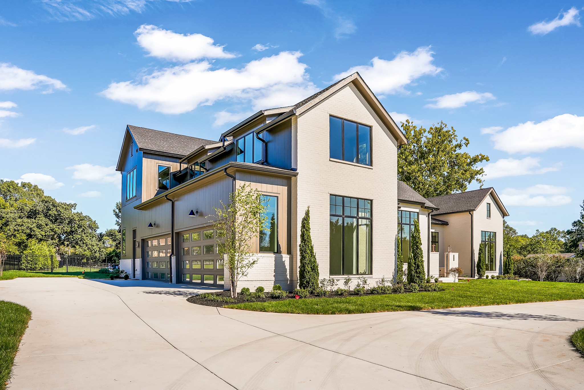 506 Mansion Dr