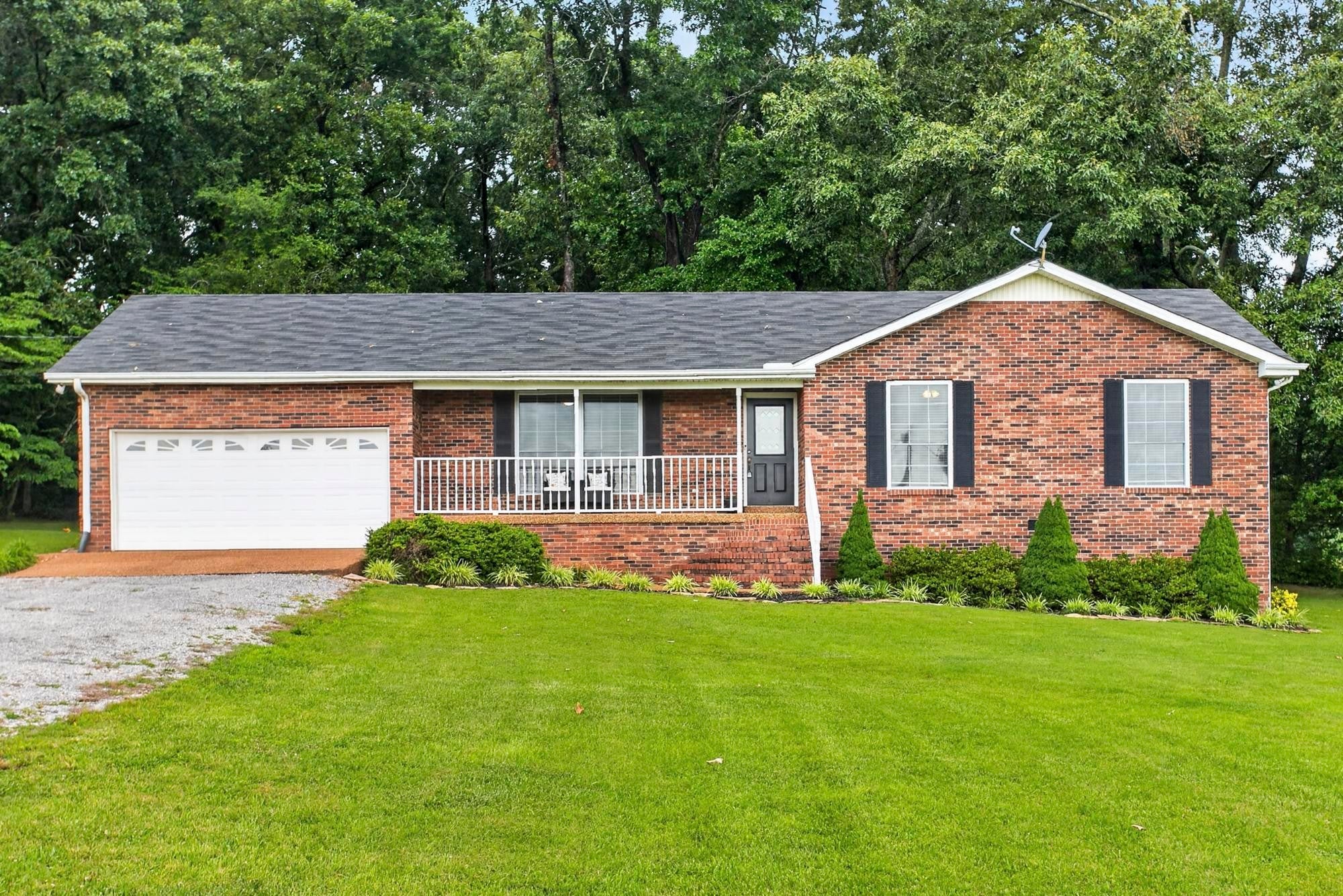 110 Needham Ln