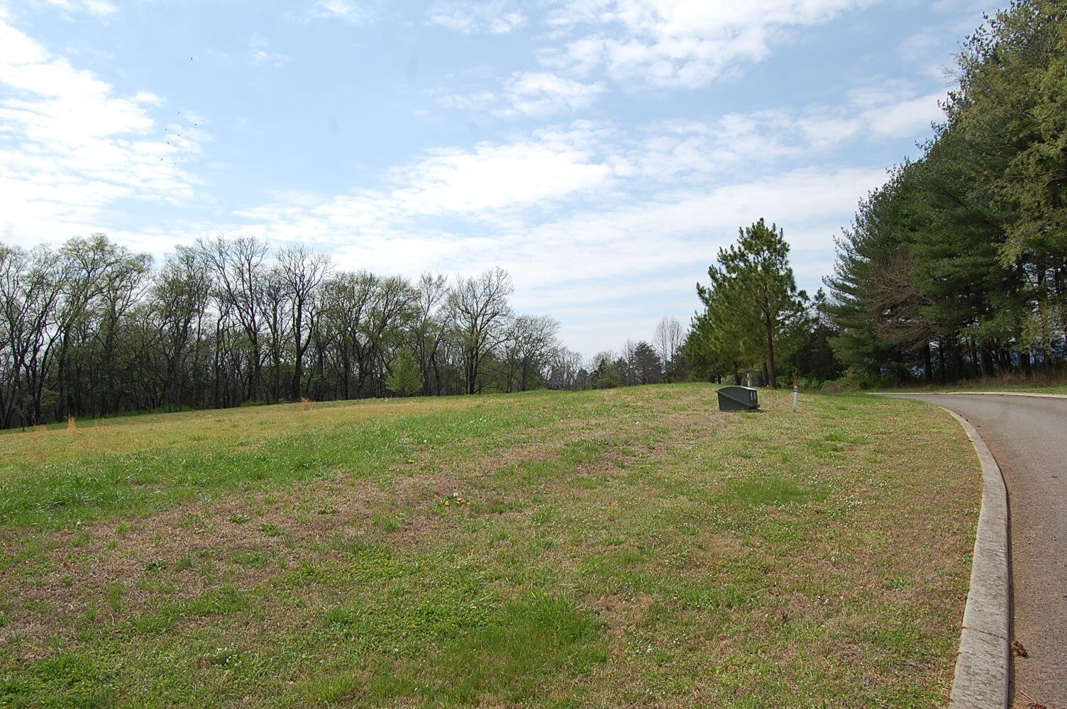 2 Riverbend Lane