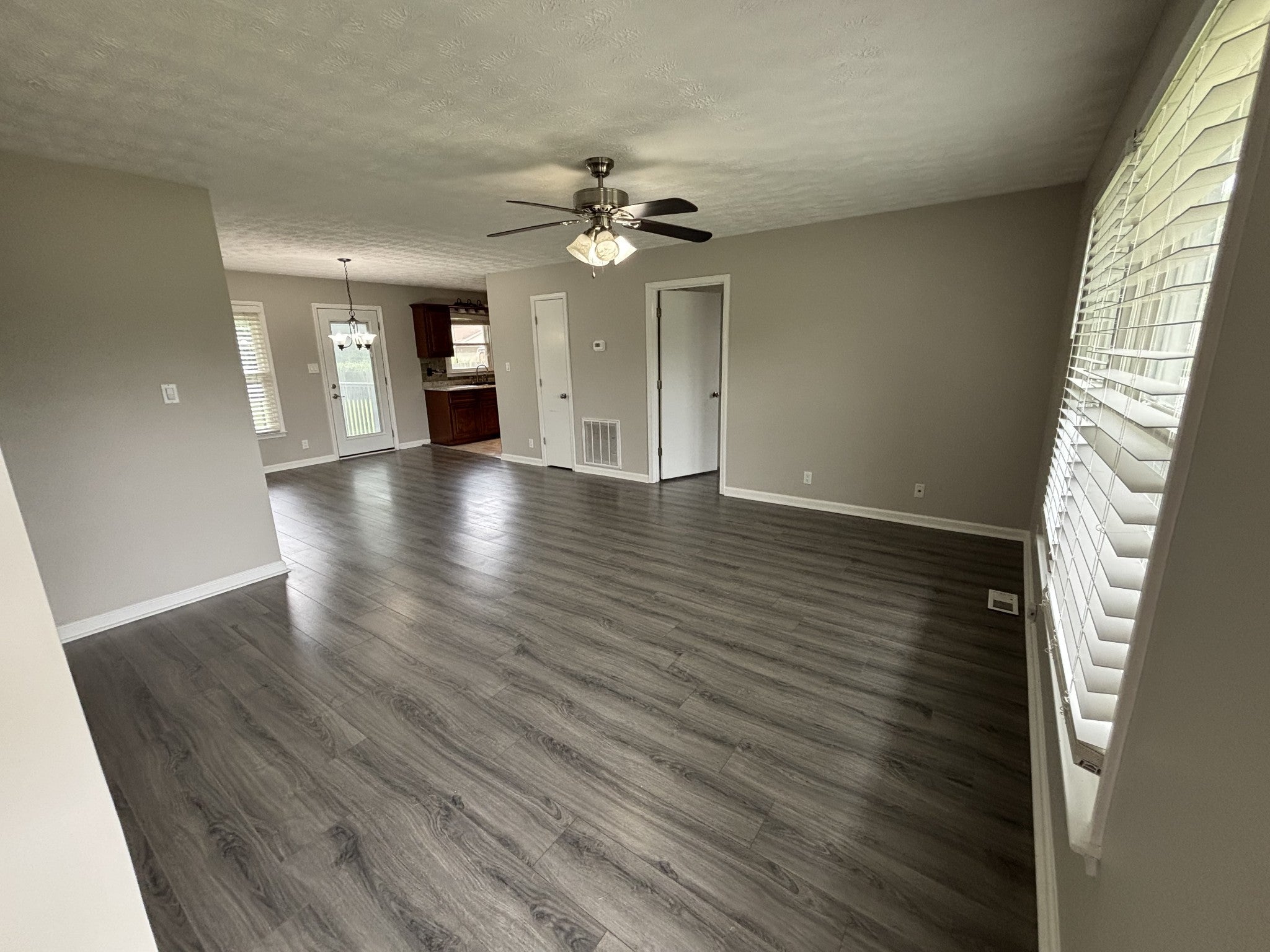 1055 Tolliver Way
