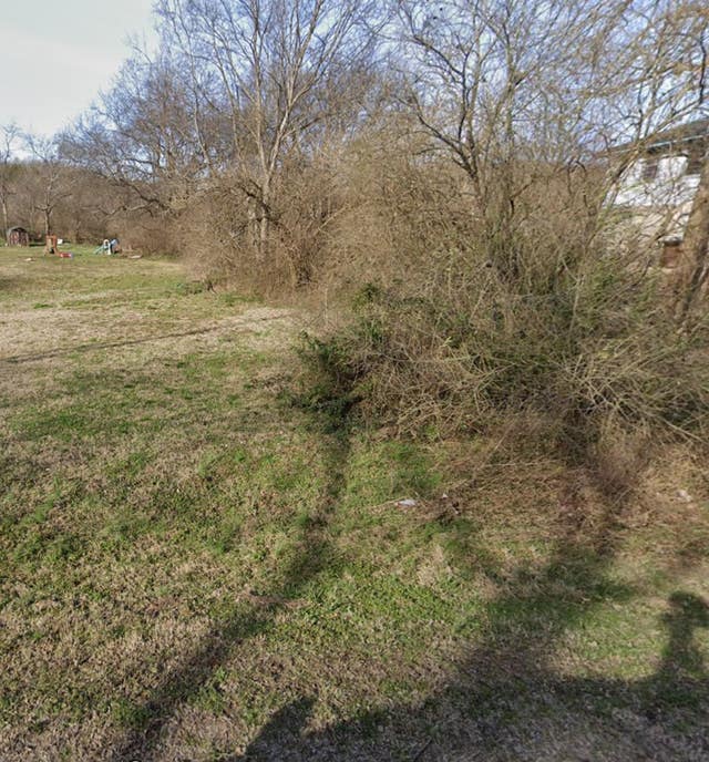 644A W Green ln