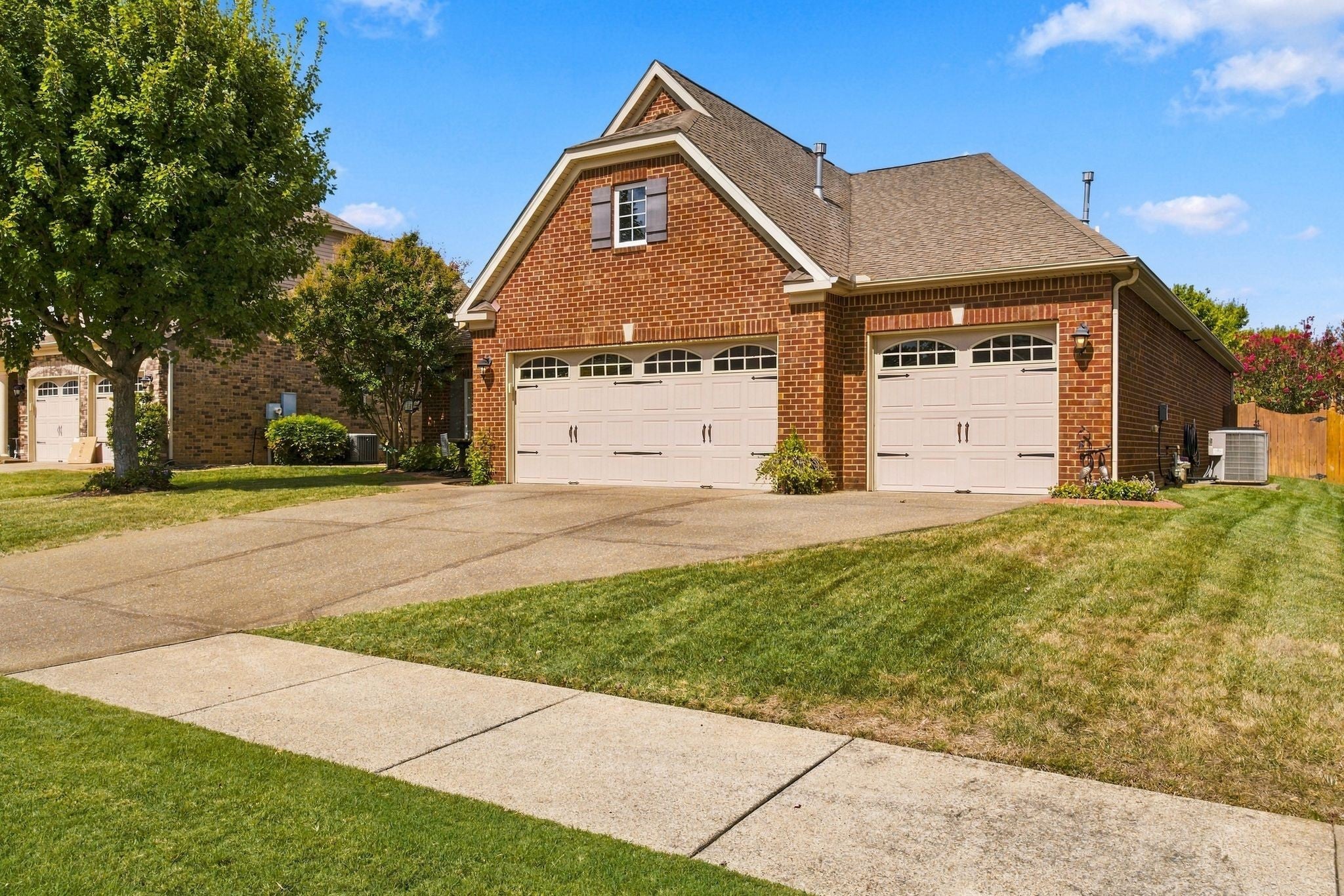 317 Meandering Dr