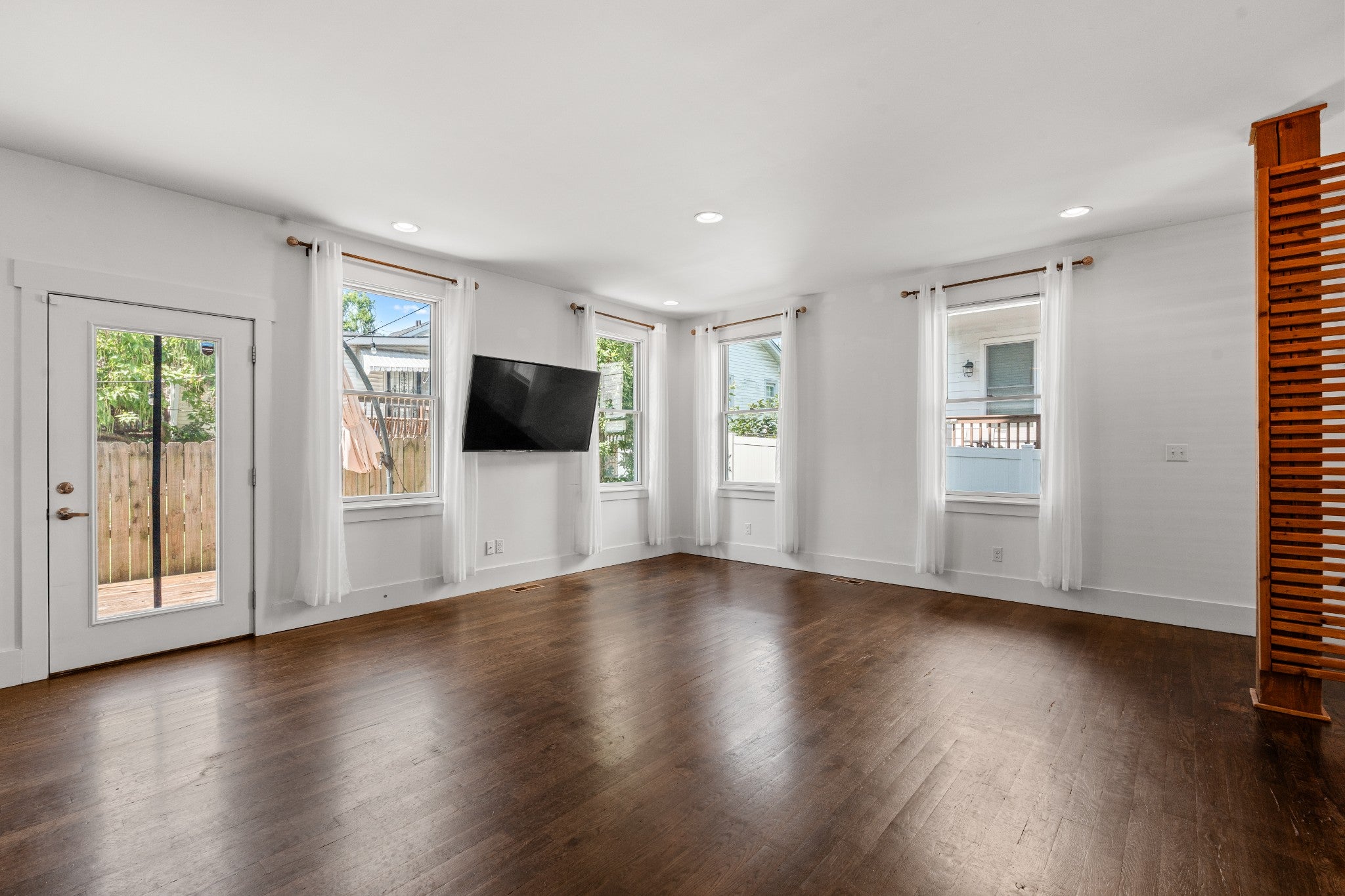 602 Douglas Ave