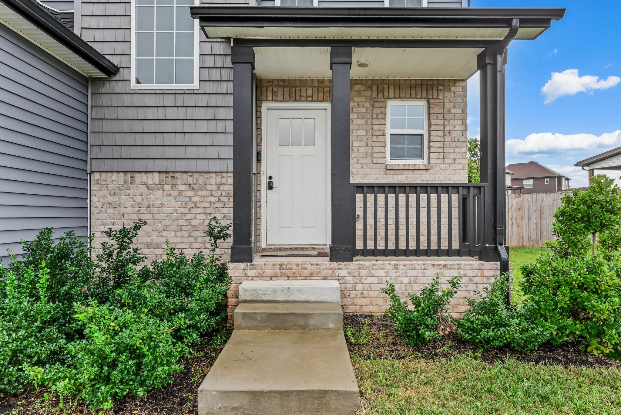 758 Banister Dr