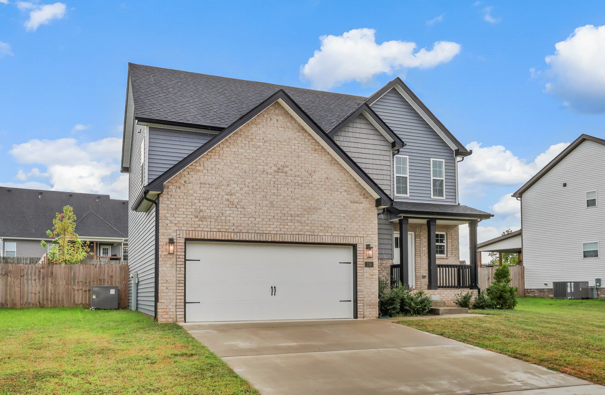 758 Banister Dr