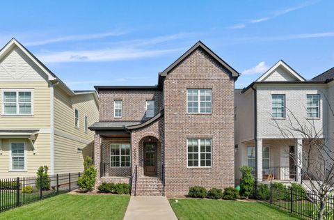2621 Barclay Dr Nashville TN 37206