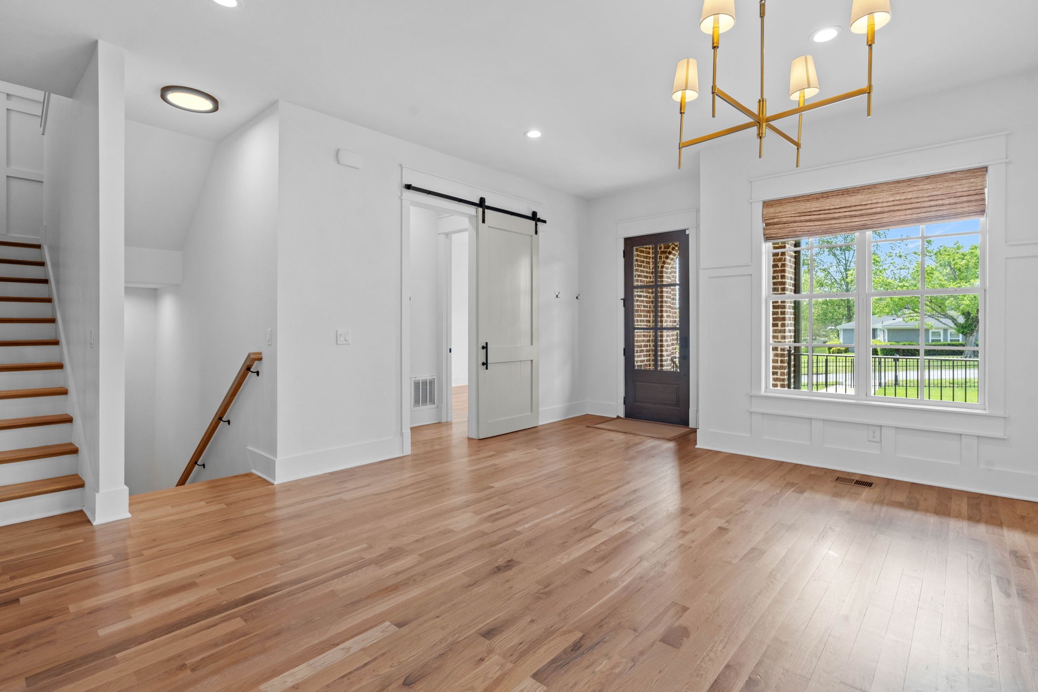 2621 Barclay Dr
