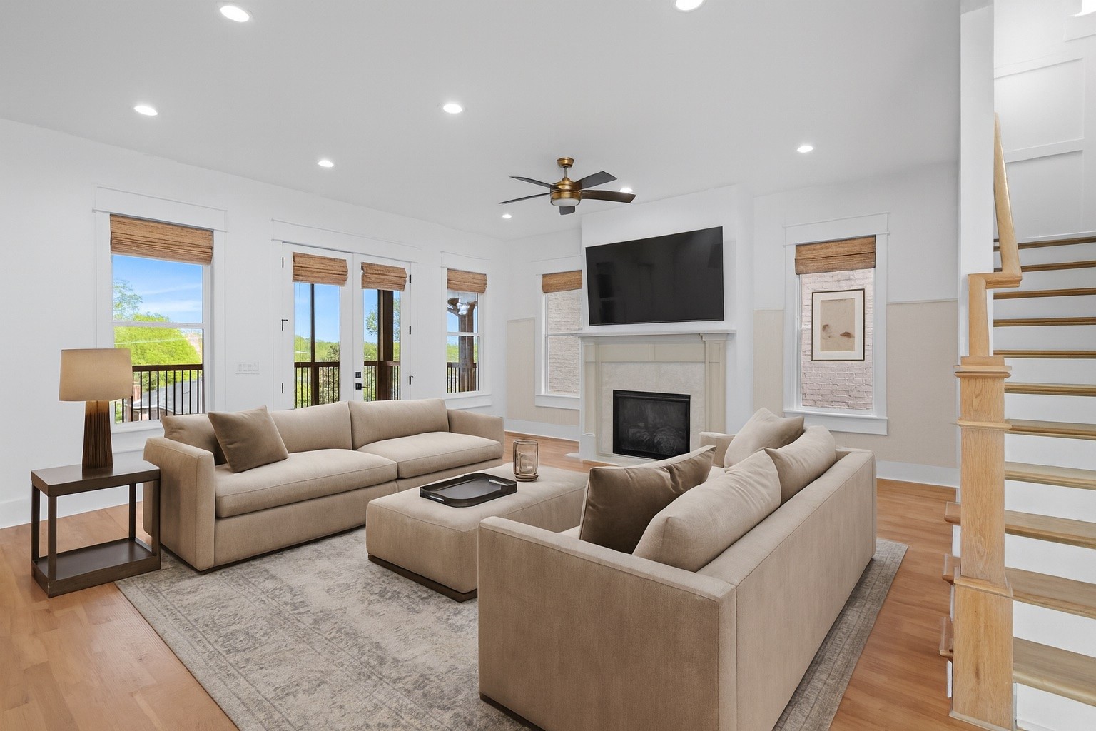2621 Barclay Dr