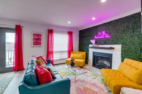 Photo of 1032 1st Avenue N, Nashville, TN 37201 (MLS # 3168167)