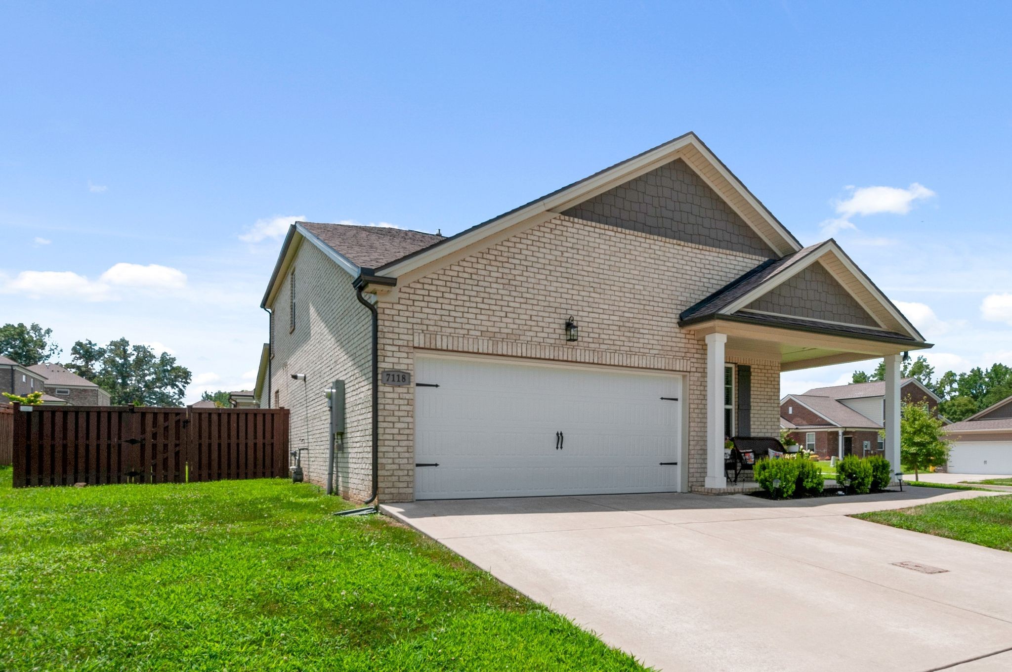 7118 Ivory Way