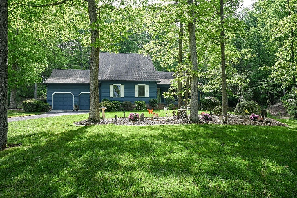 2168 Little Falls Circle NW