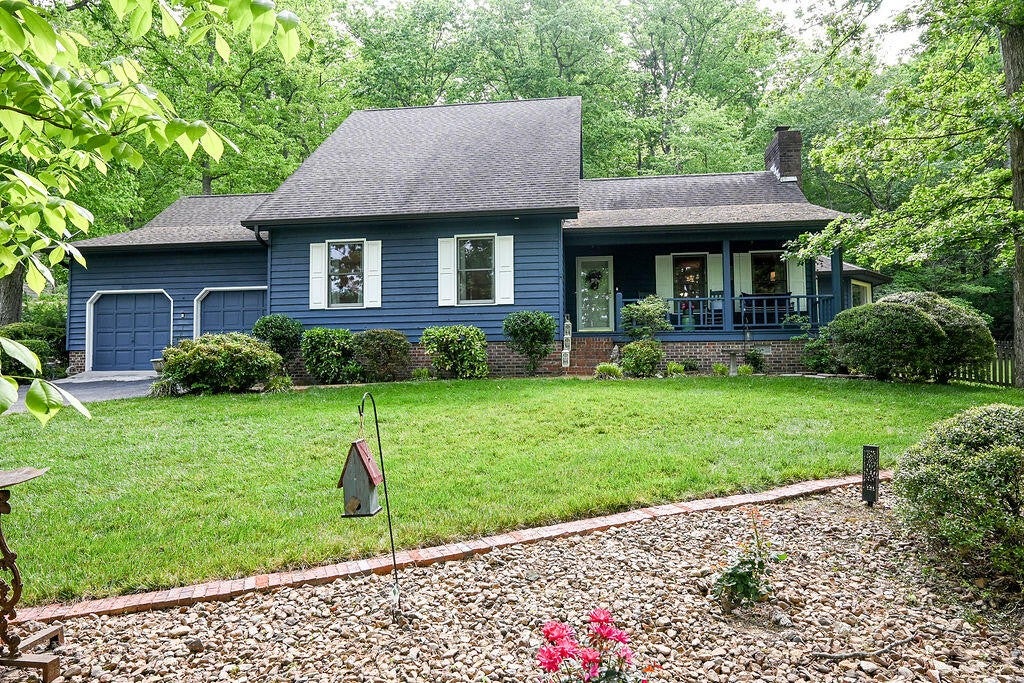 2168 Little Falls Circle NW