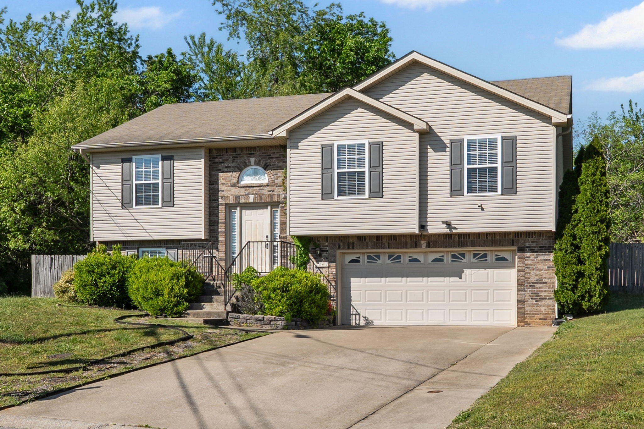 3443 Queensbury Rd