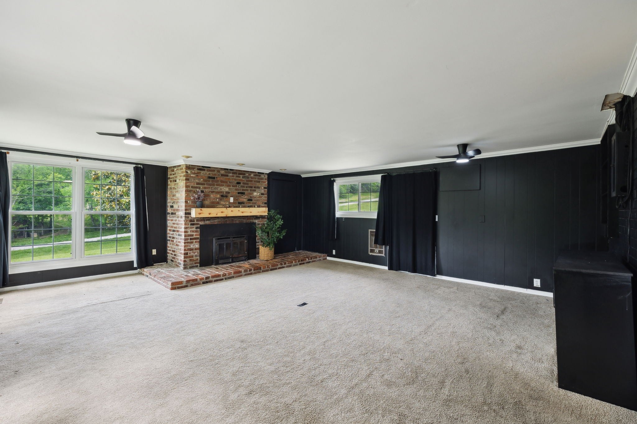 1155 Ridge Hill Rd