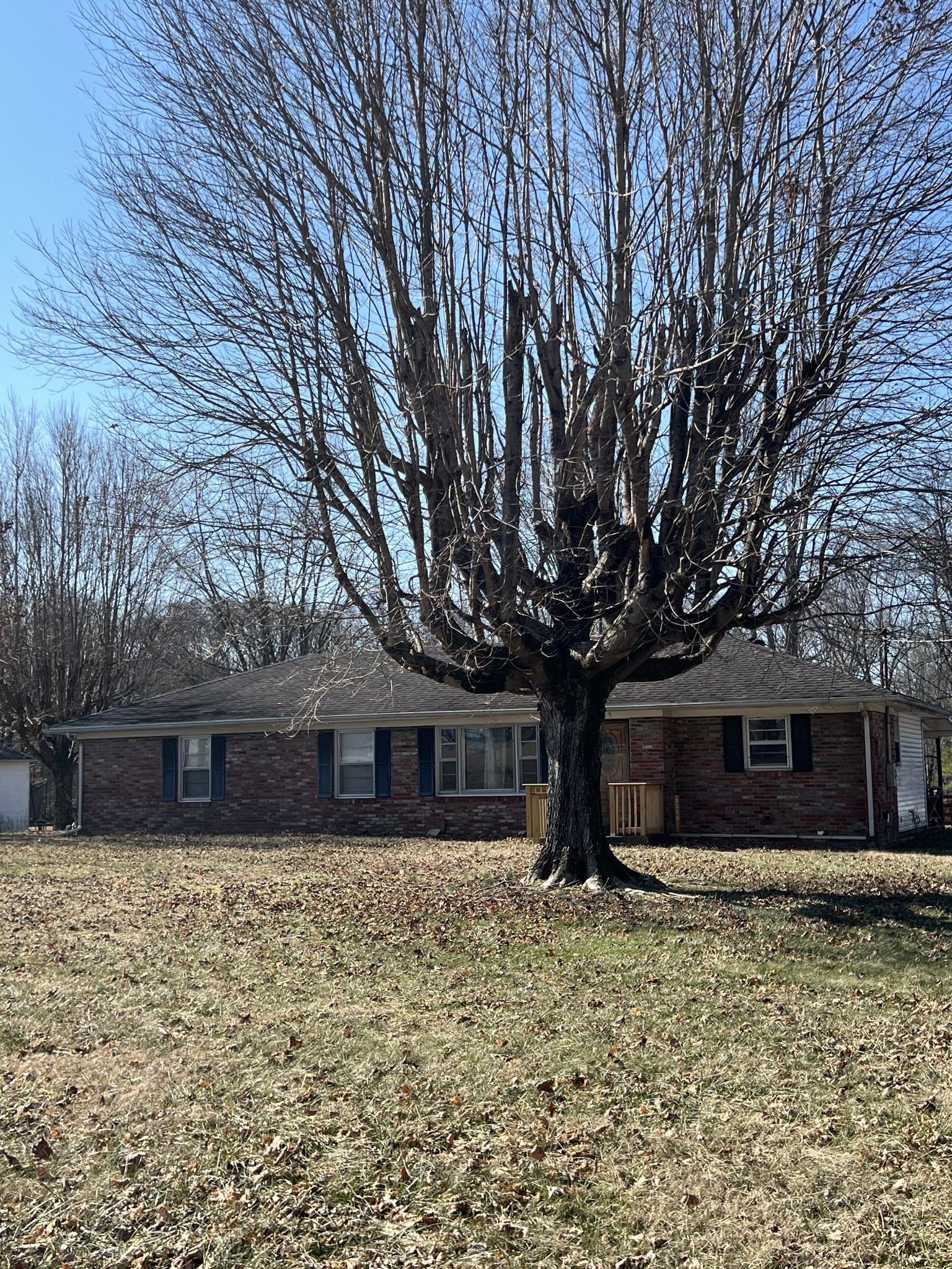 1315 Academy Rd
