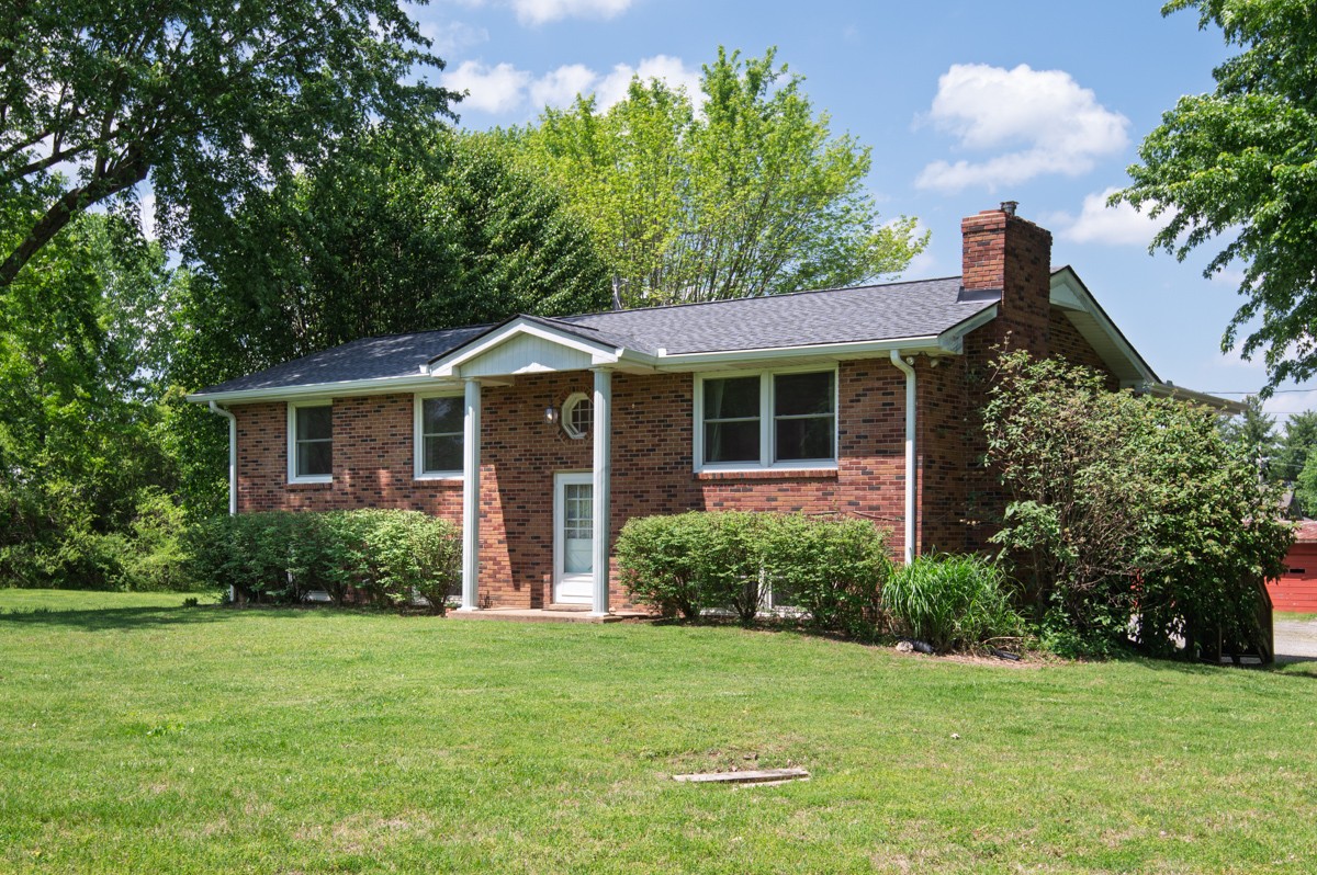 920 Shun Pike
