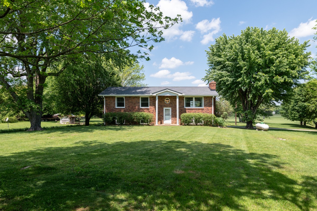 920 Shun Pike