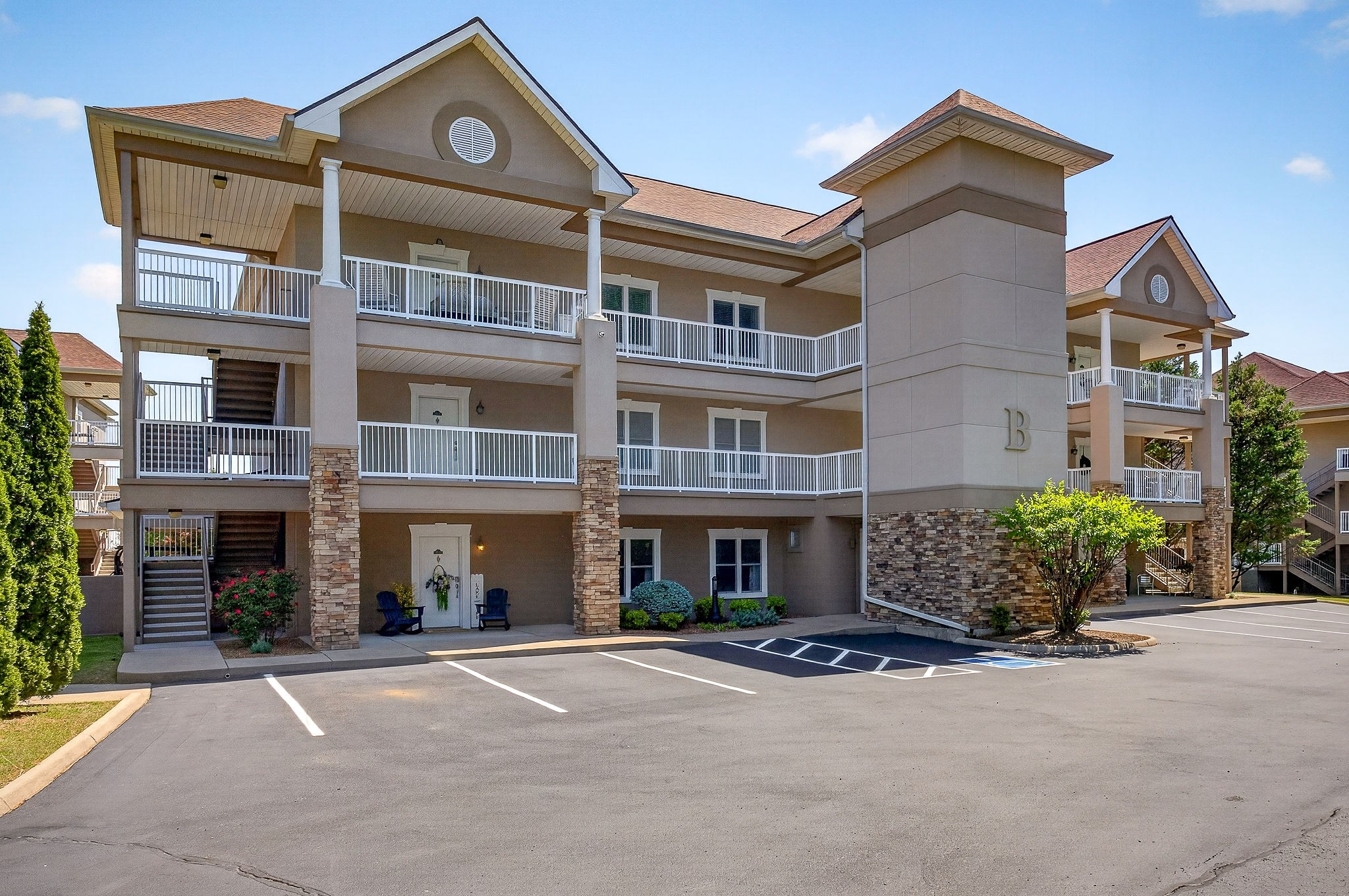 7100 Dale Ridge Rd B-1