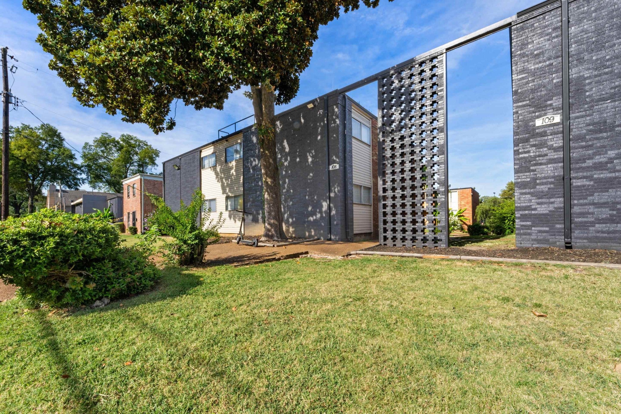 105 N BELVEDERE BLVD 6