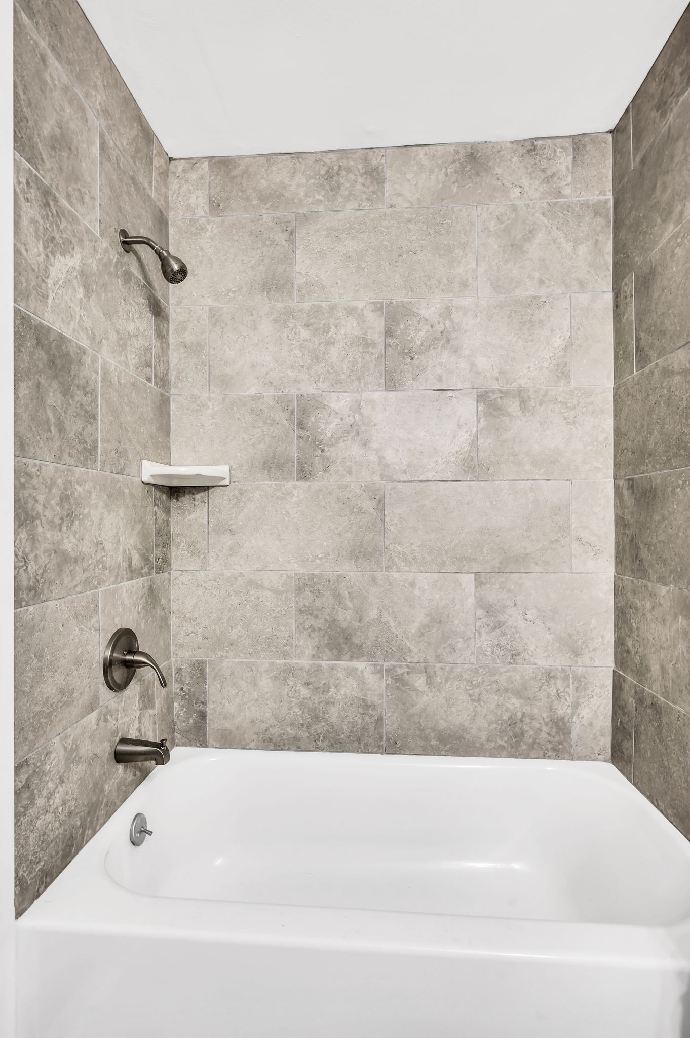 Nashville, Tennessee 37211, United States, 2 Bedrooms Bedrooms, ,2 BathroomsBathrooms,Residential,Active,21100