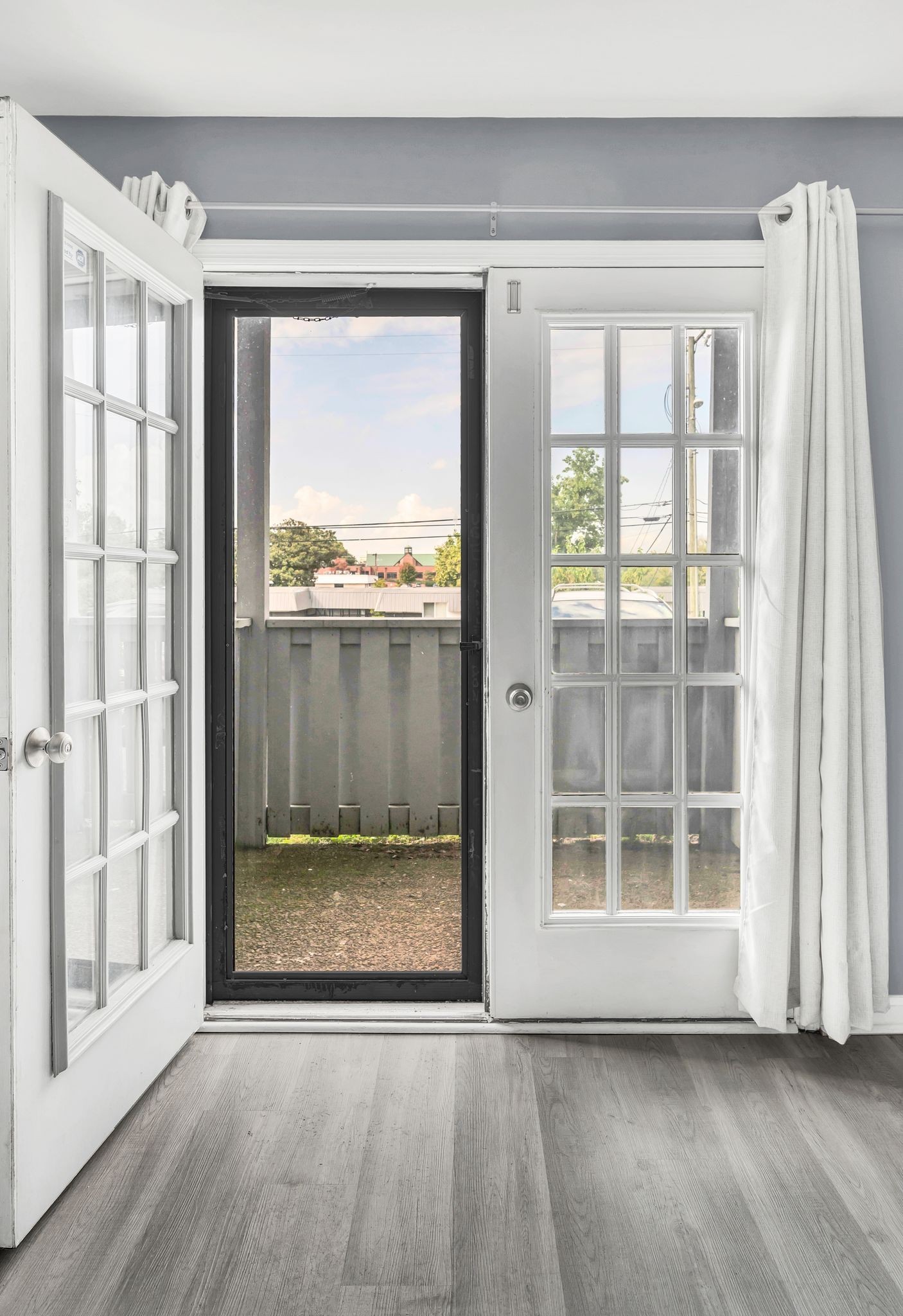 Nashville, Tennessee 37211, United States, 2 Bedrooms Bedrooms, ,2 BathroomsBathrooms,Residential,Active,21100