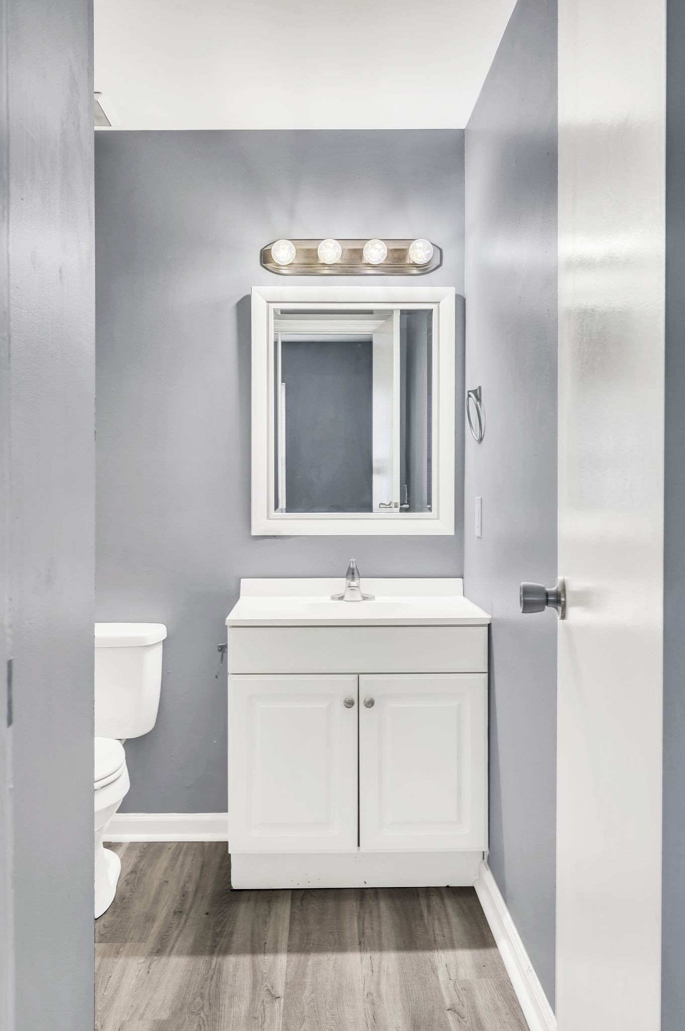 Nashville, Tennessee 37211, United States, 2 Bedrooms Bedrooms, ,2 BathroomsBathrooms,Residential,Active,21100