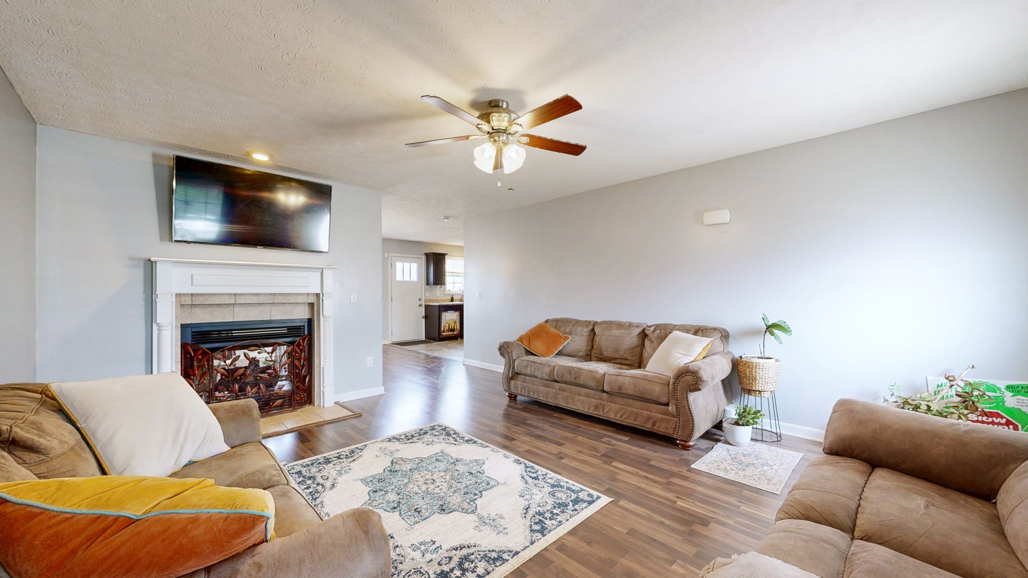 349 Chestnut Grove Ct