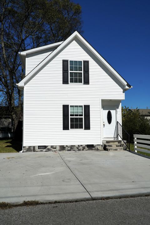207 Campbell St W Fayetteville TN 37334