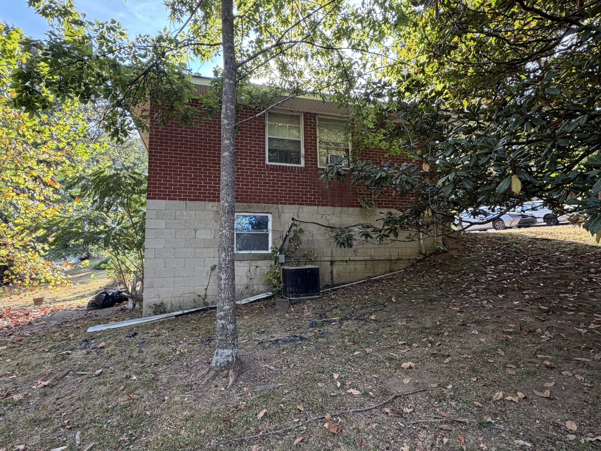 2508 Eastland Ave