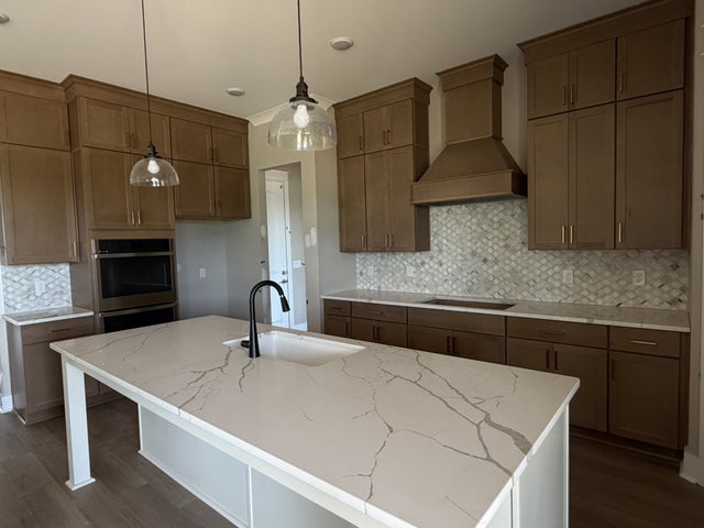 7316 Dutch River Circle, Fairview - listing photo 3