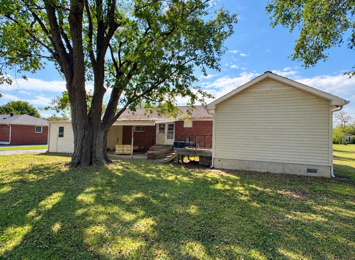 1505 Idlewild Dr