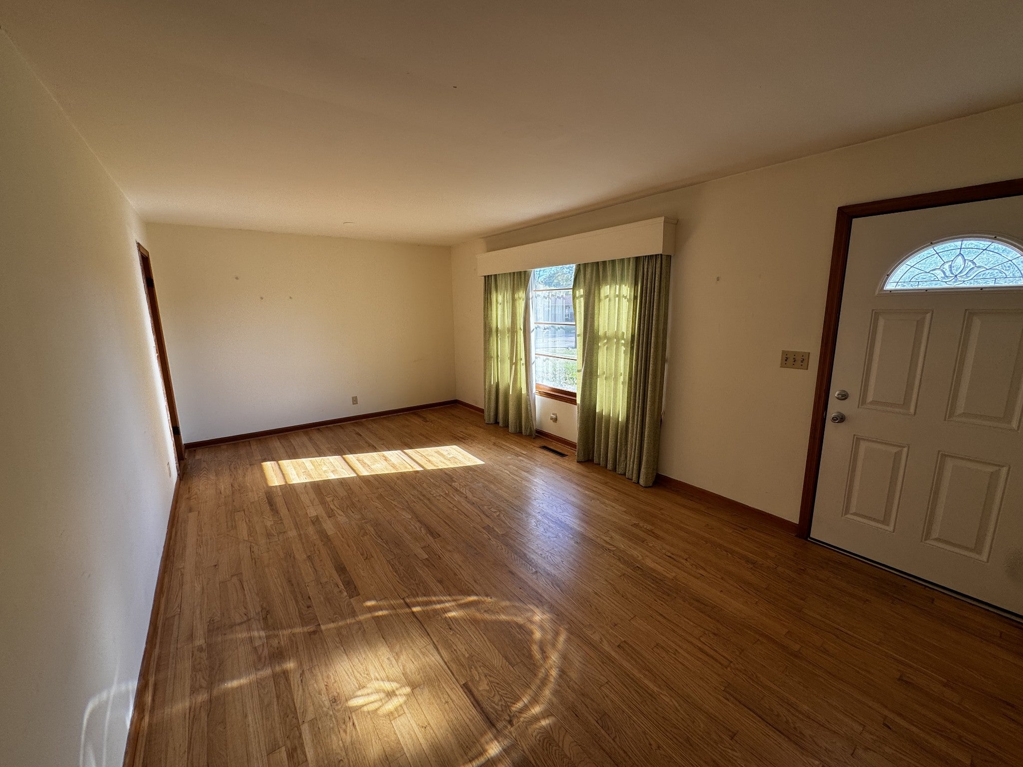 1505 Idlewild Dr